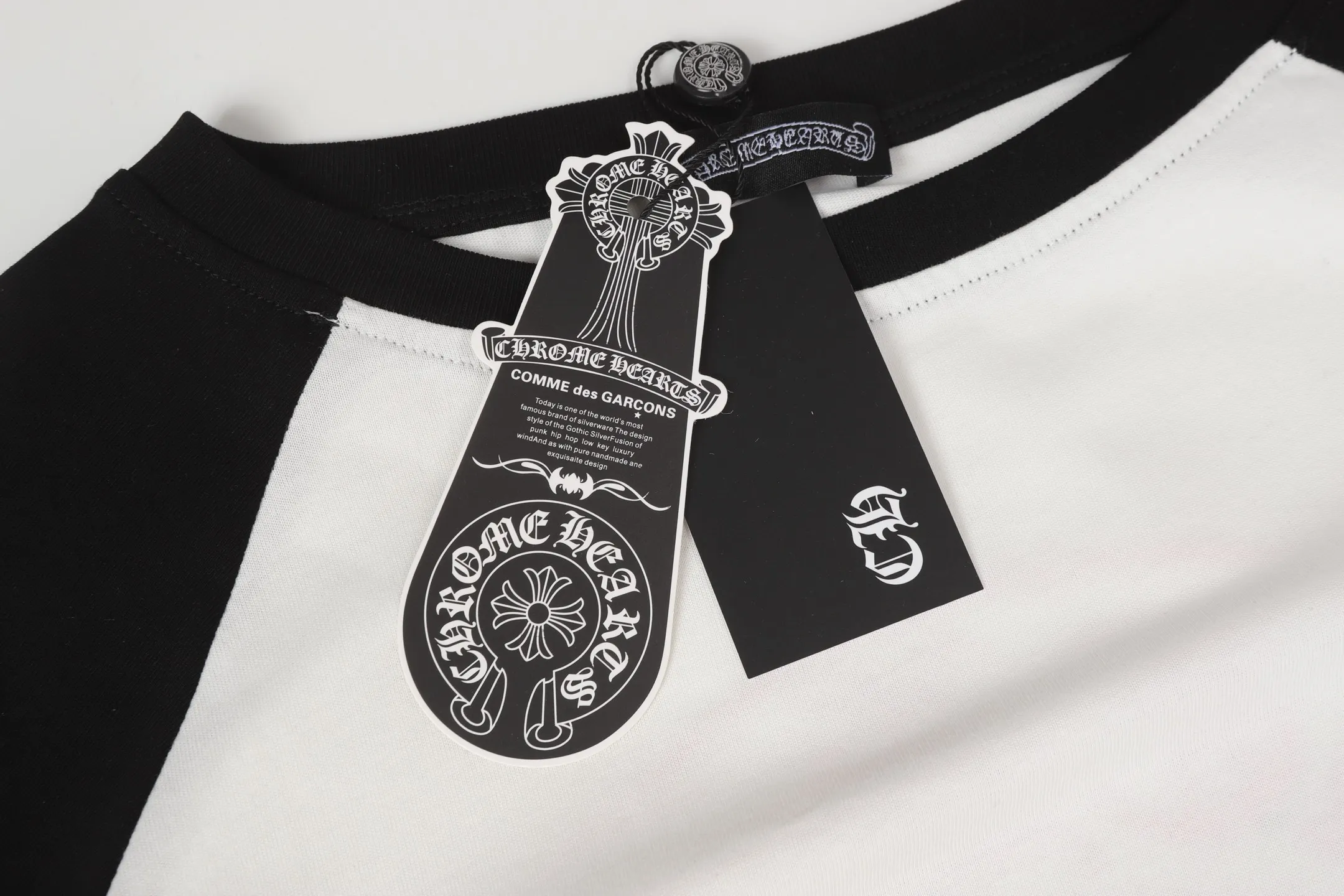 P170 Cross-border quantity model, please do not place an order if you are pursuing quality -Chrome Hearts/Chrome Hearts Xiaohongshu popular Sanskrit horseshoe stitching embroidered long-sleeved T-shirt -High weight, high density and high quality, soft, delicate and skin-friendly wool, soft and silky to the touch, excellent warmth and skin-friendly properties -Customized weaving and dyeing, no color difference, no matter the fabric or workmanship details, beat the ordinary version on the market -Colour: black with white, black with pink -Size: S M L XL